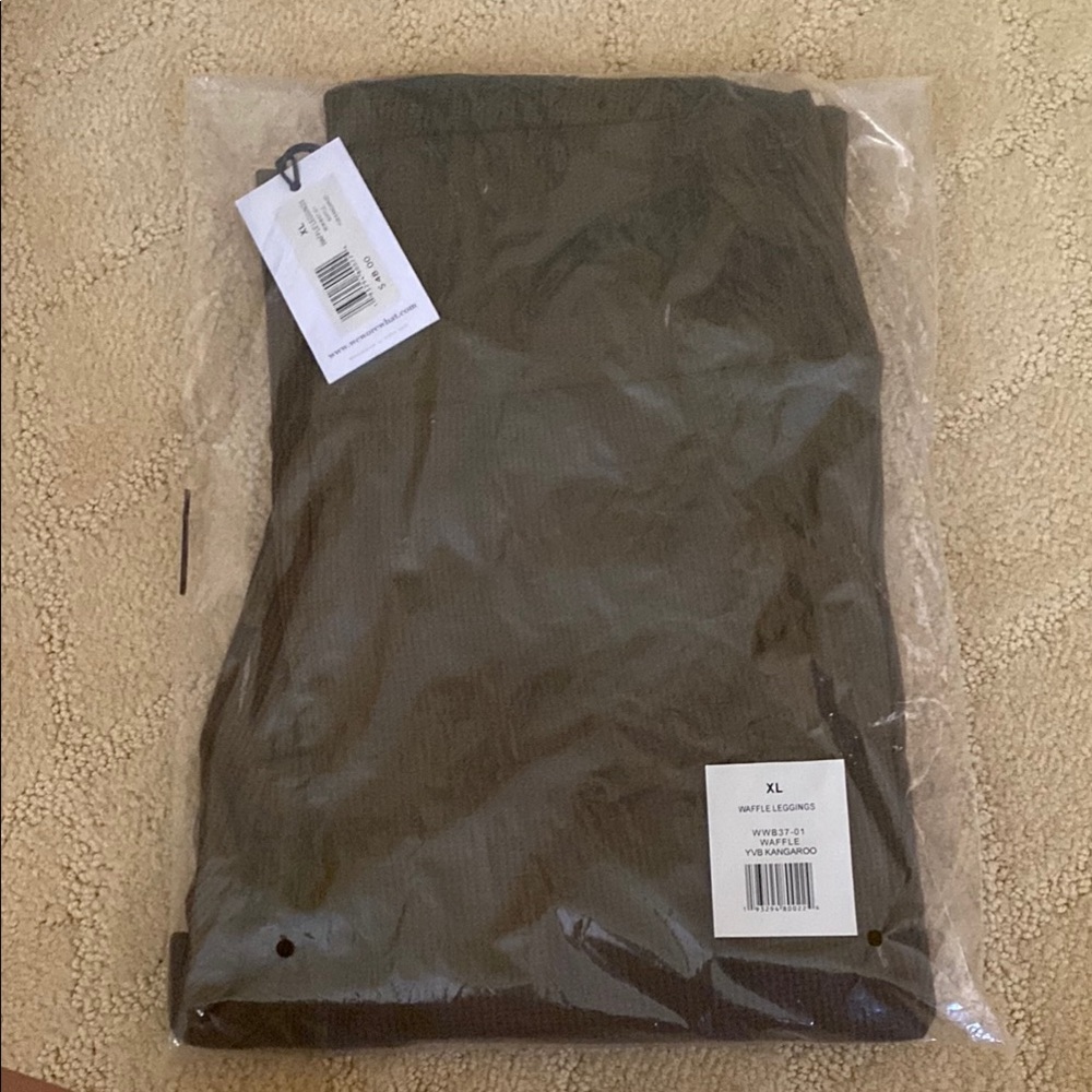 Dark Green Leggings XL